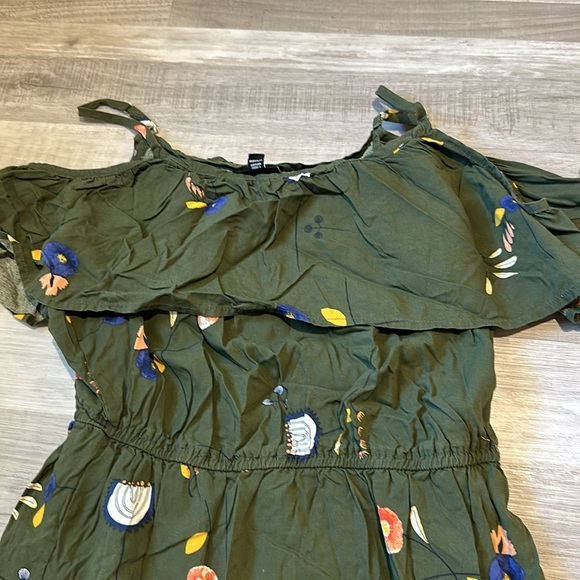 Fun Dress - Picture 3 of 4